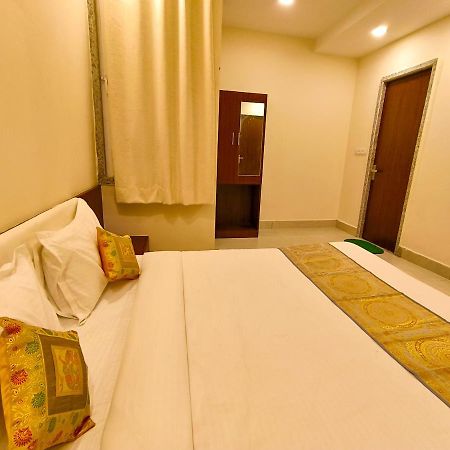 Hotel Veer Palace Near Udaipole أُودايبور المظهر الخارجي الصورة