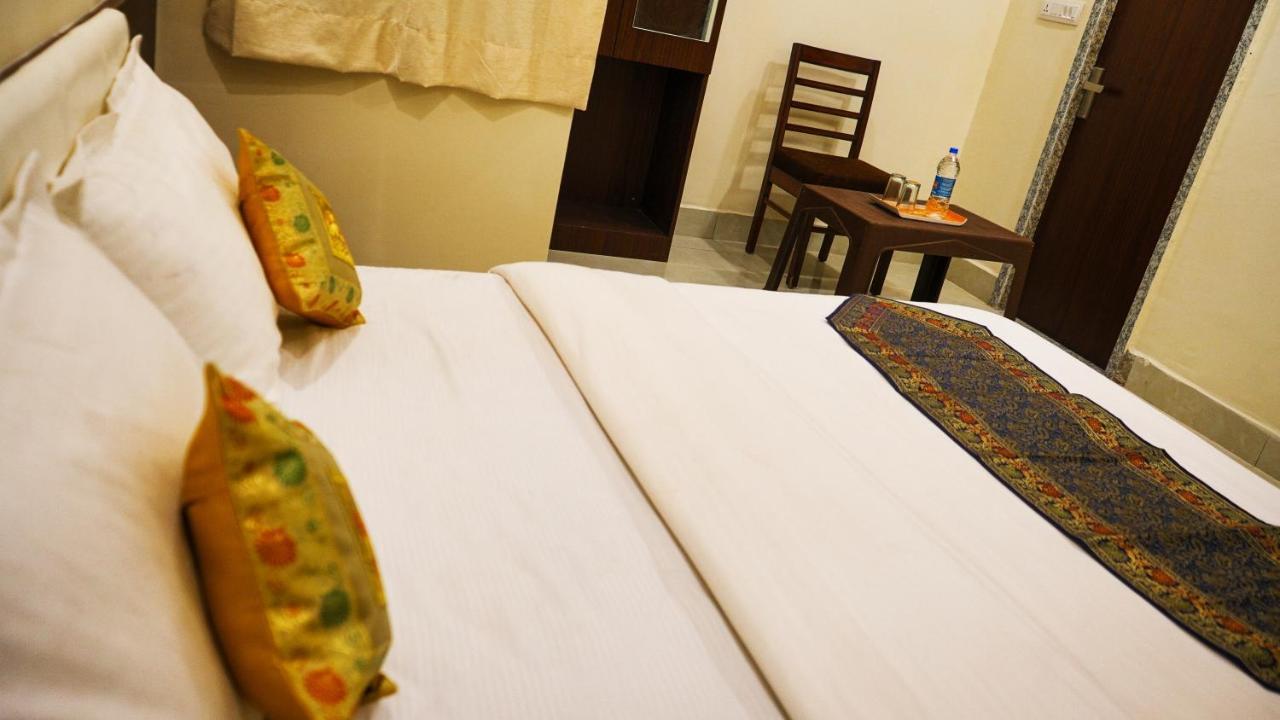 Hotel Veer Palace Near Udaipole أُودايبور المظهر الخارجي الصورة