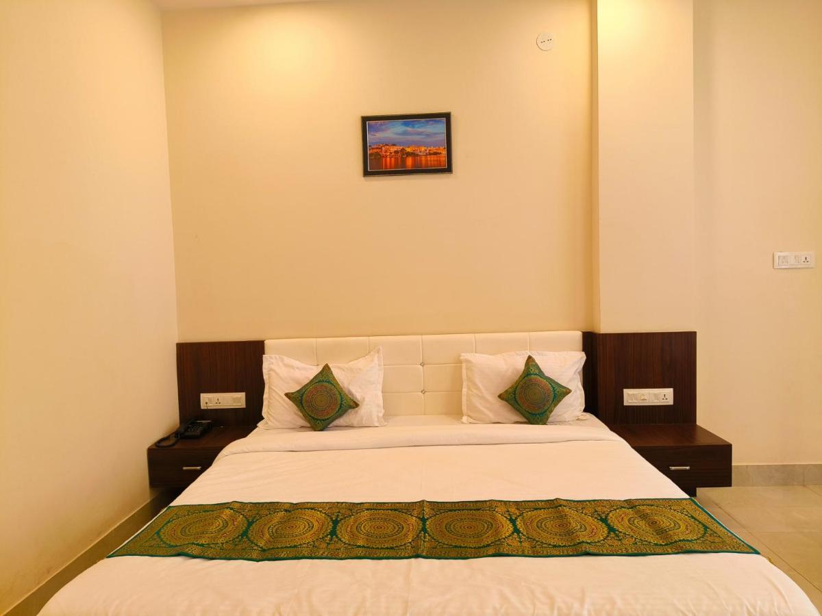 Hotel Veer Palace Near Udaipole أُودايبور المظهر الخارجي الصورة
