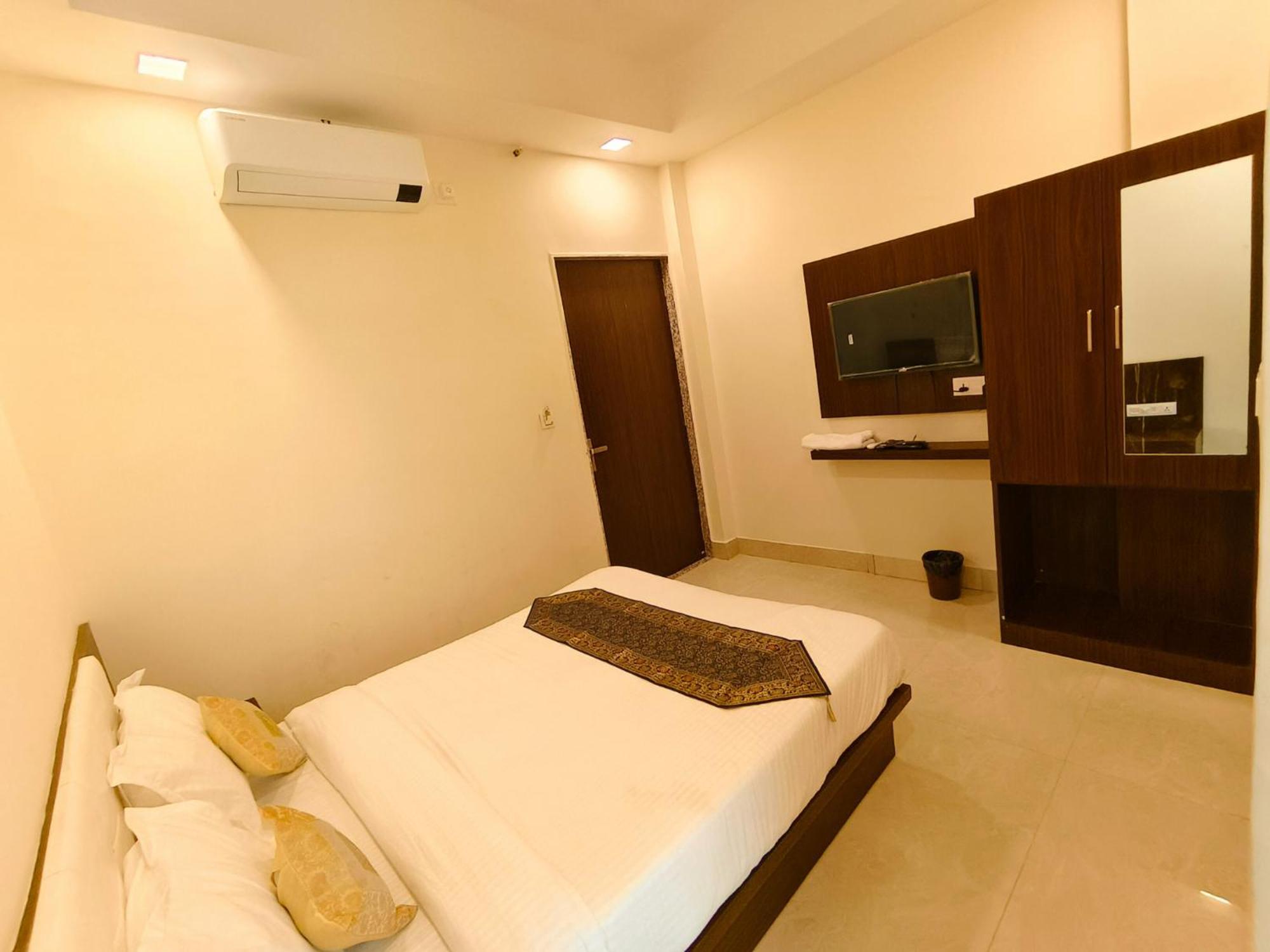 Hotel Veer Palace Near Udaipole أُودايبور المظهر الخارجي الصورة