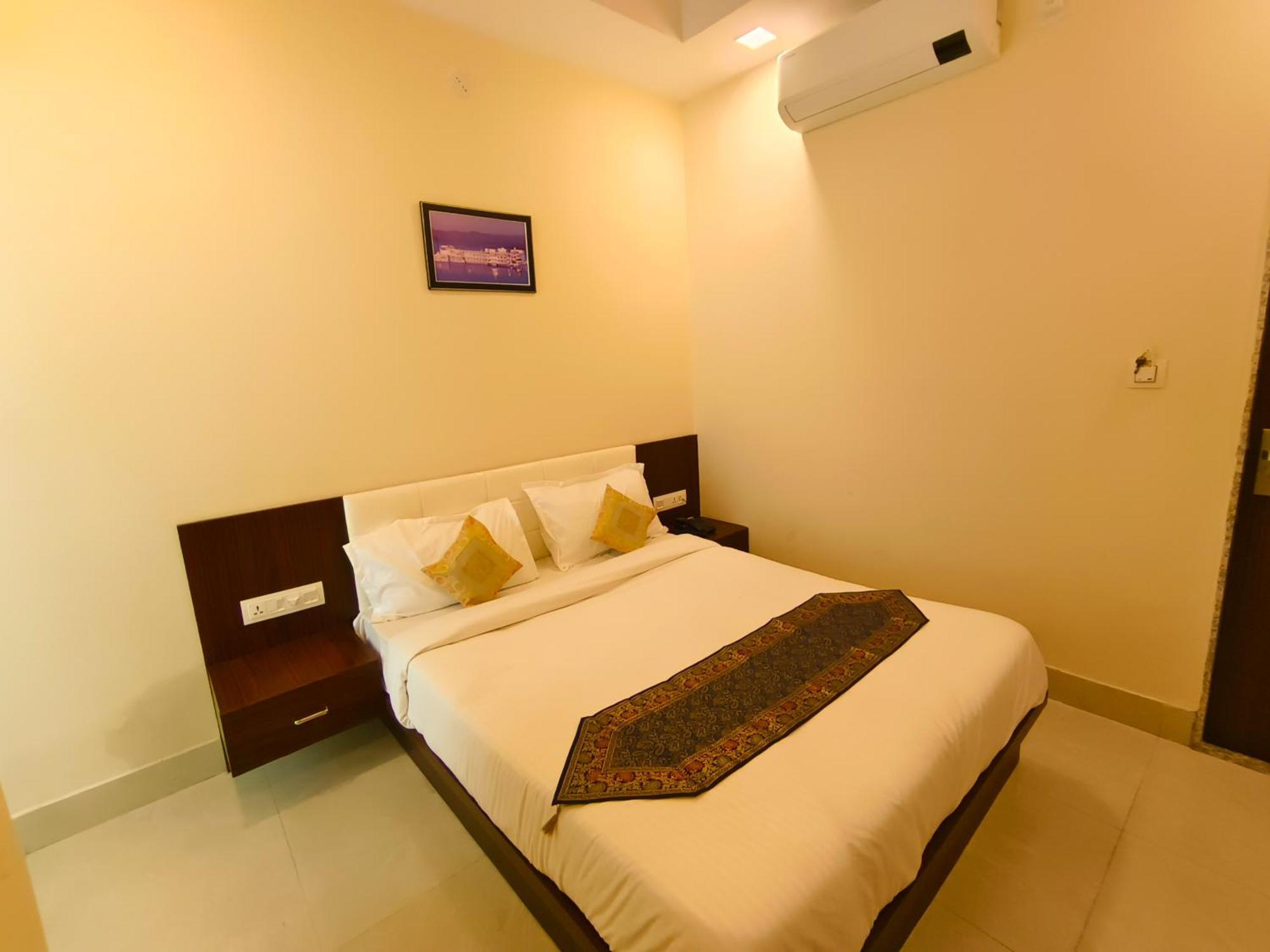 Hotel Veer Palace Near Udaipole أُودايبور المظهر الخارجي الصورة