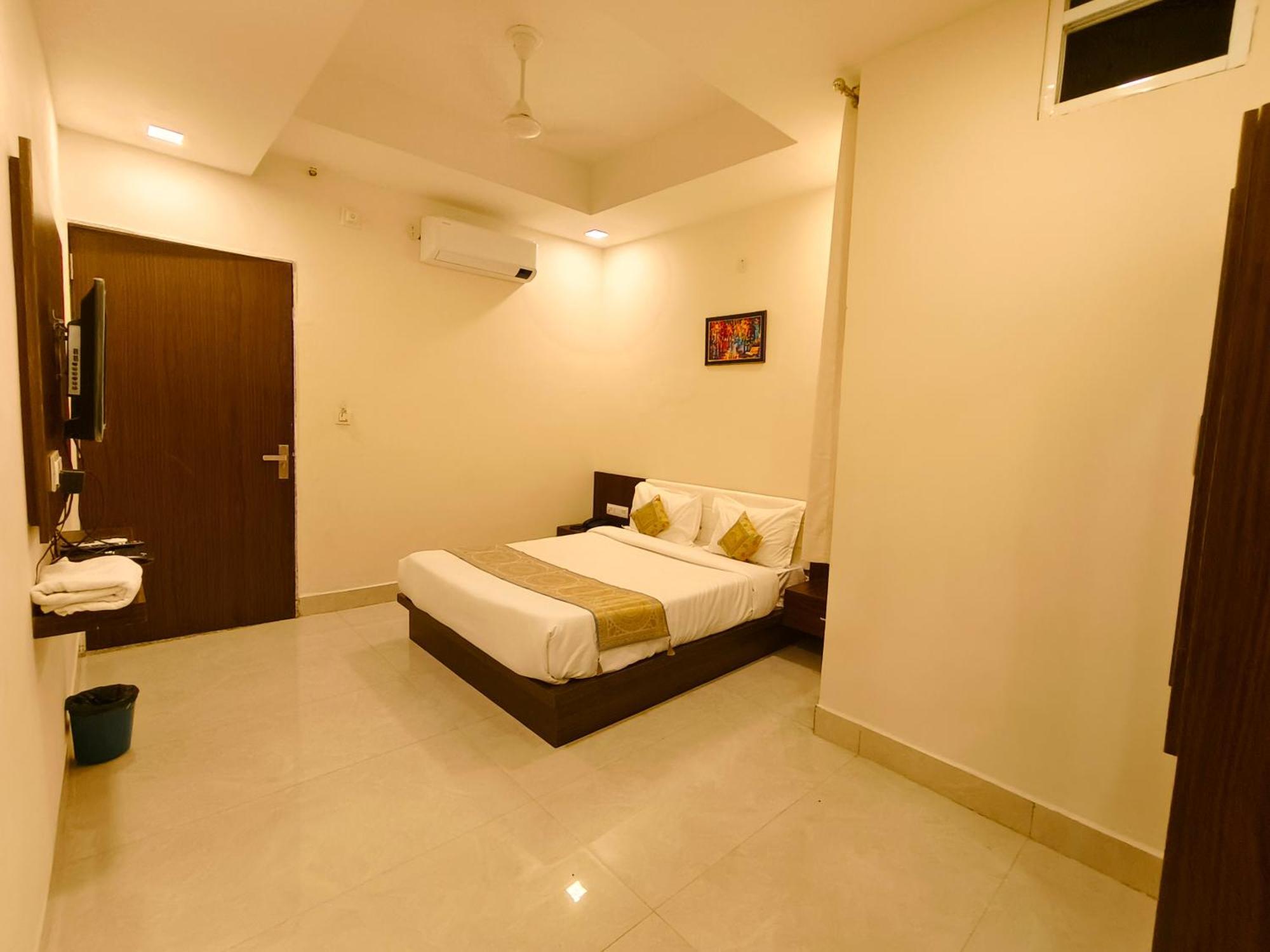 Hotel Veer Palace Near Udaipole أُودايبور المظهر الخارجي الصورة